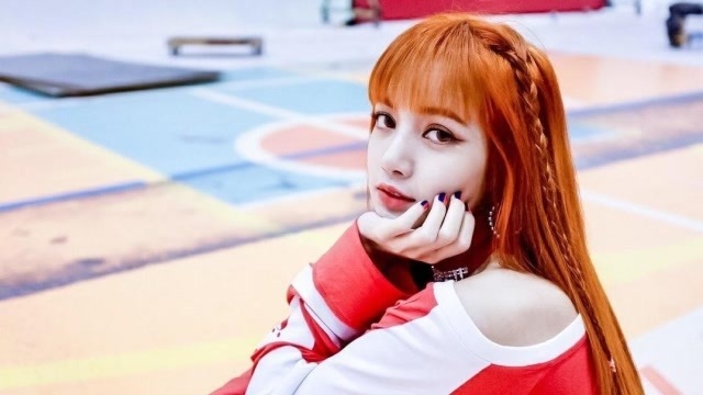 女神跪舔吸2破解版()