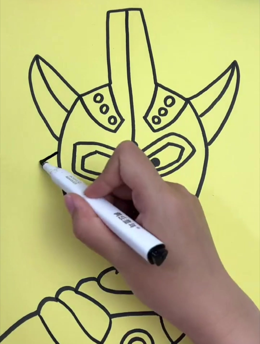 简单奥特曼怎么画(简单奥特曼怎么画而且有视频)