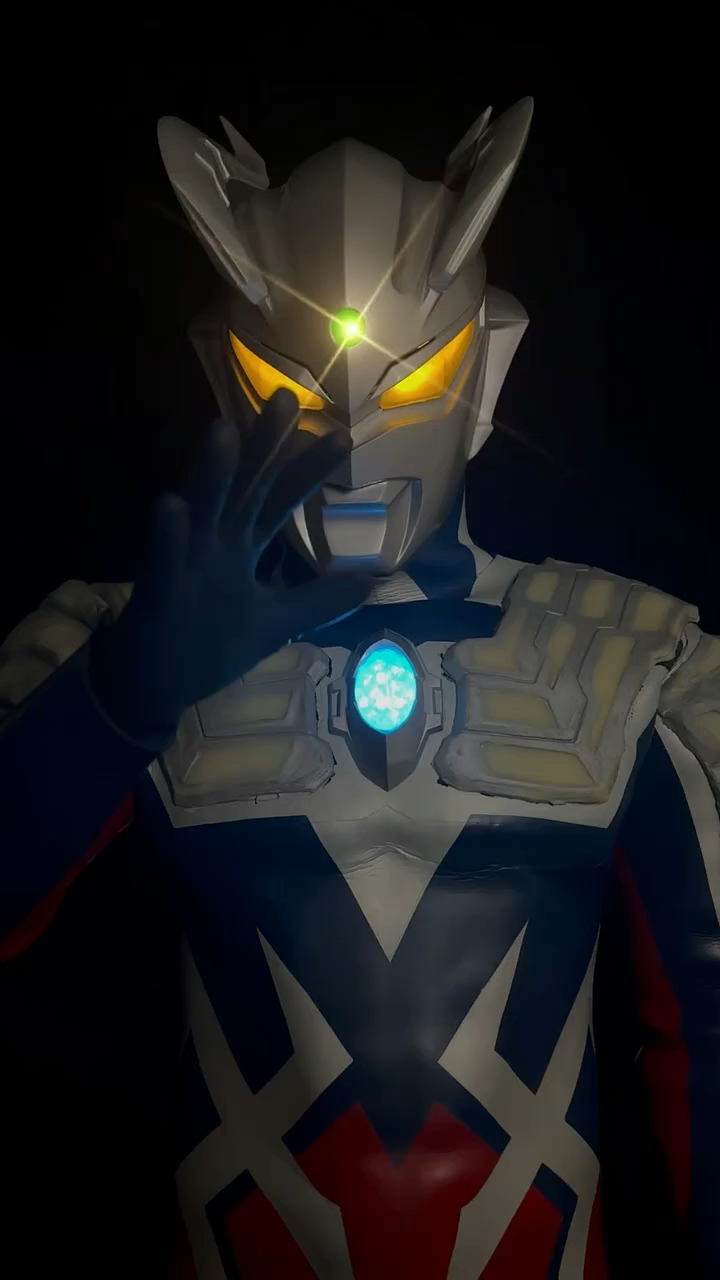 赛罗奥特曼h(赛罗奥特曼画画简单画法)