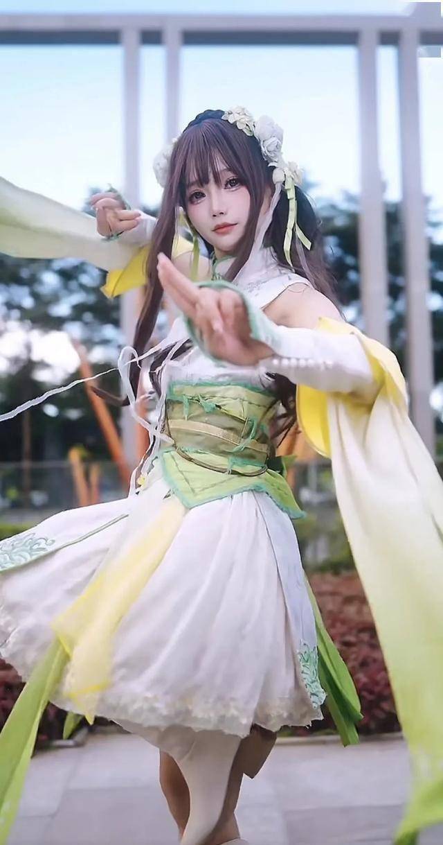 三国对面的女孩(三国对面的女孩叫什么)