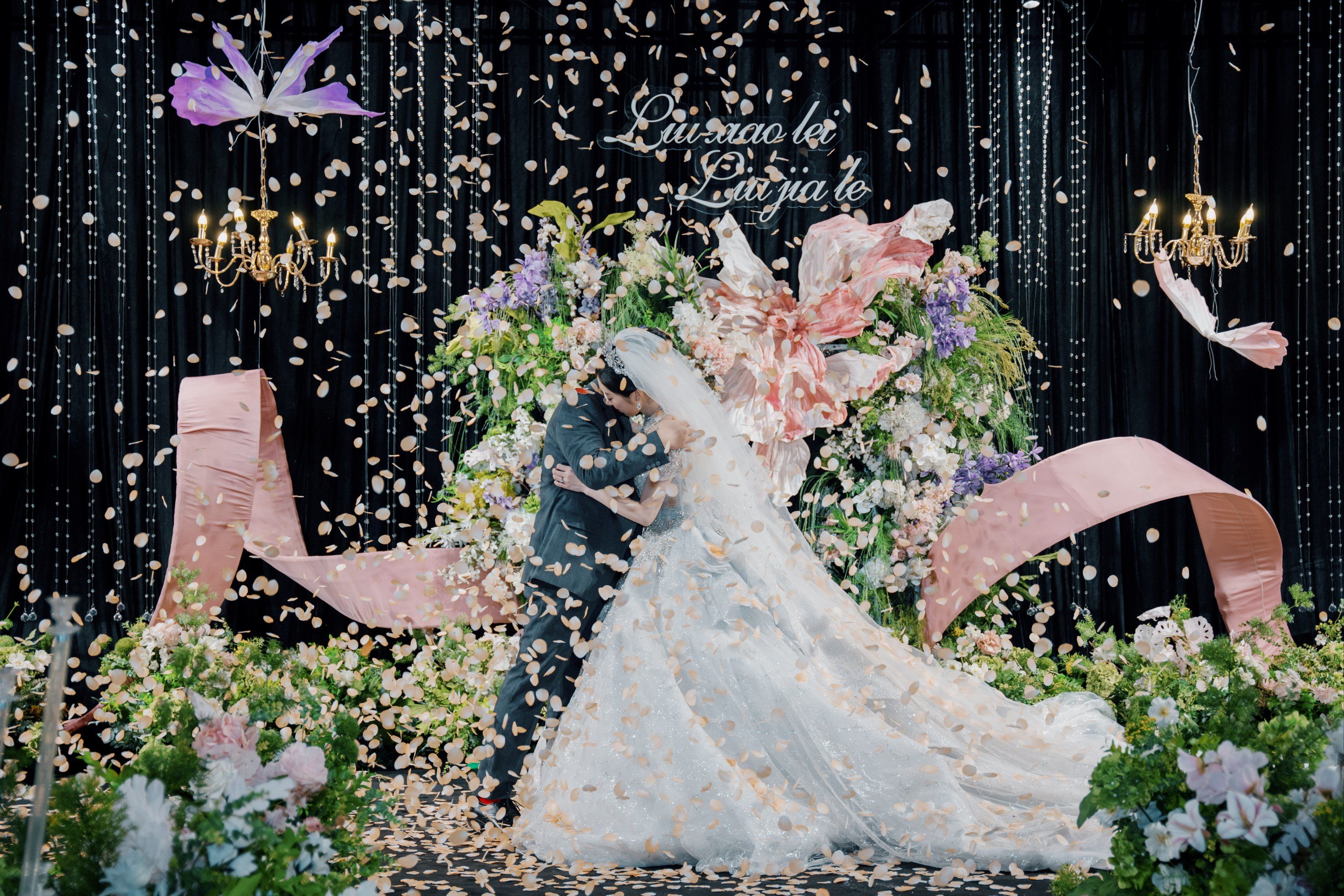 公主梦幻婚礼小游戏(公主梦幻婚礼游戏破解版)