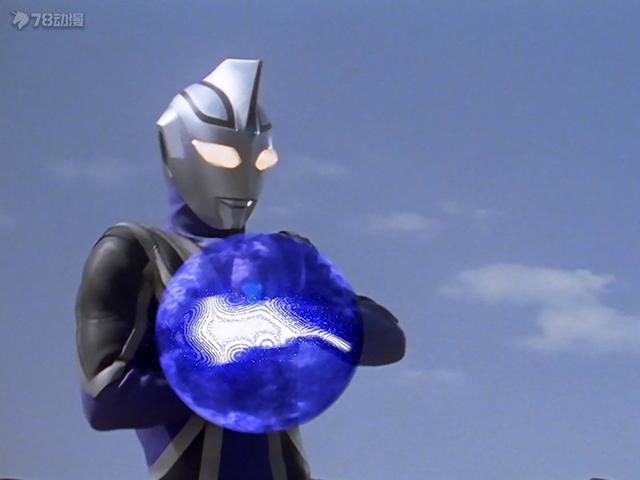 怎么划龙舟的奥特曼(怎么划龙舟的奥特曼图片)