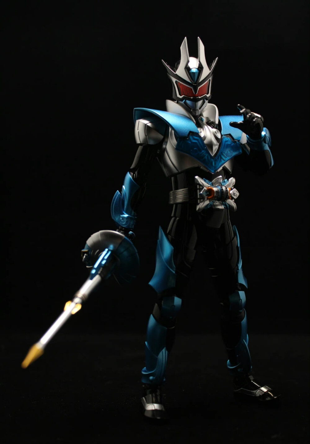 铠甲勇士进化版茨纳米(铠甲勇士铠传茨纳米铠甲)