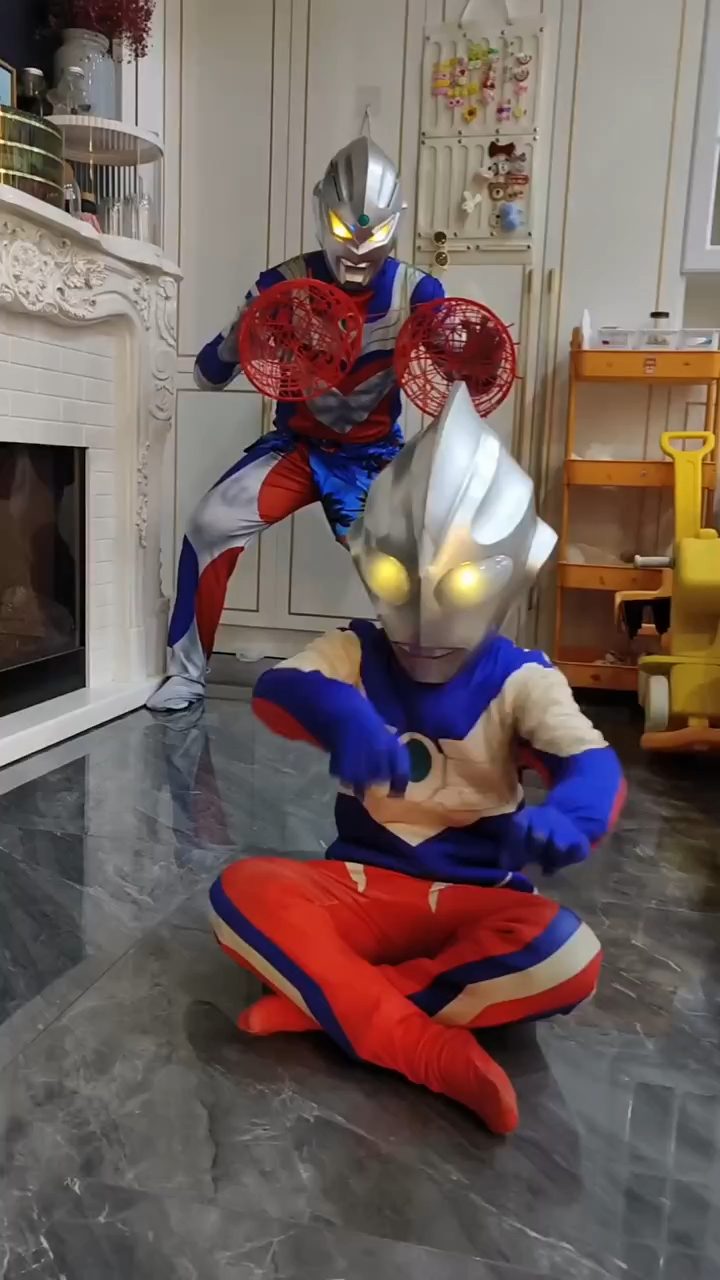 你是奥特曼和小奥特曼(你是奥特曼和小奥特曼是什么歌)