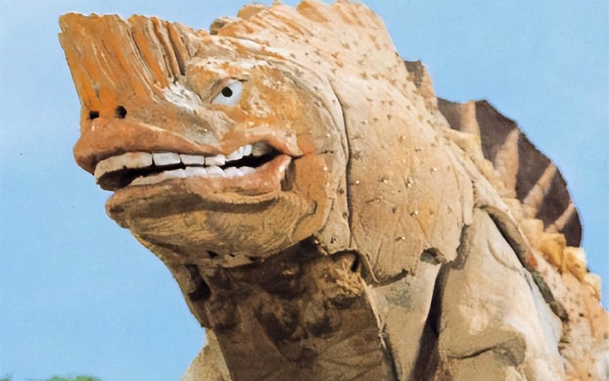 奥特曼老版怪兽排行榜(奥特曼历代超大型怪兽排序)