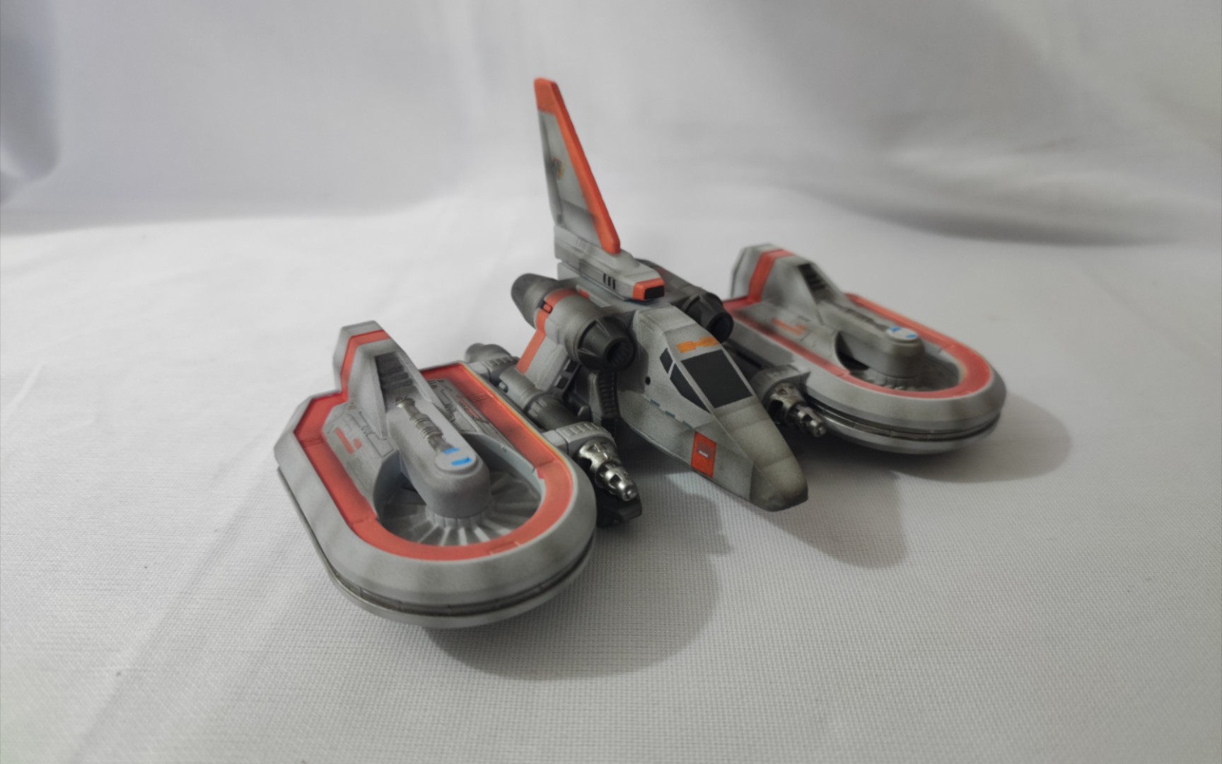 奥特曼的小飞机(奥特曼的小飞机图片)