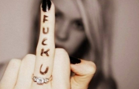 我的男友嘴很贱攻略(我的男友嘴很贱破解版)