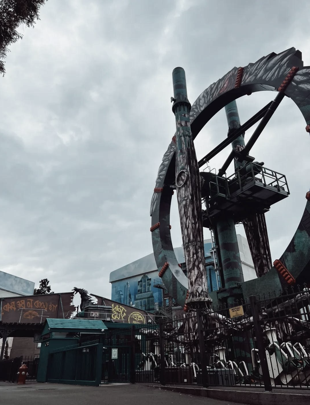 华纳冒险攻略(华纳冒险到底讲了什么)