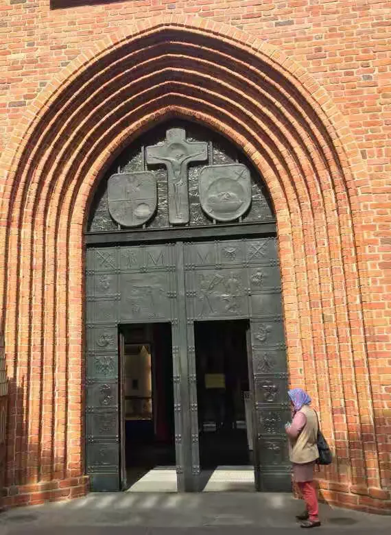 逃离波兰遗迹攻略(逃离波兰遗迹攻略视频)