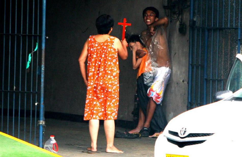 被绑架男孩逃离攻略(密室逃脱1逃离地牢攻略)