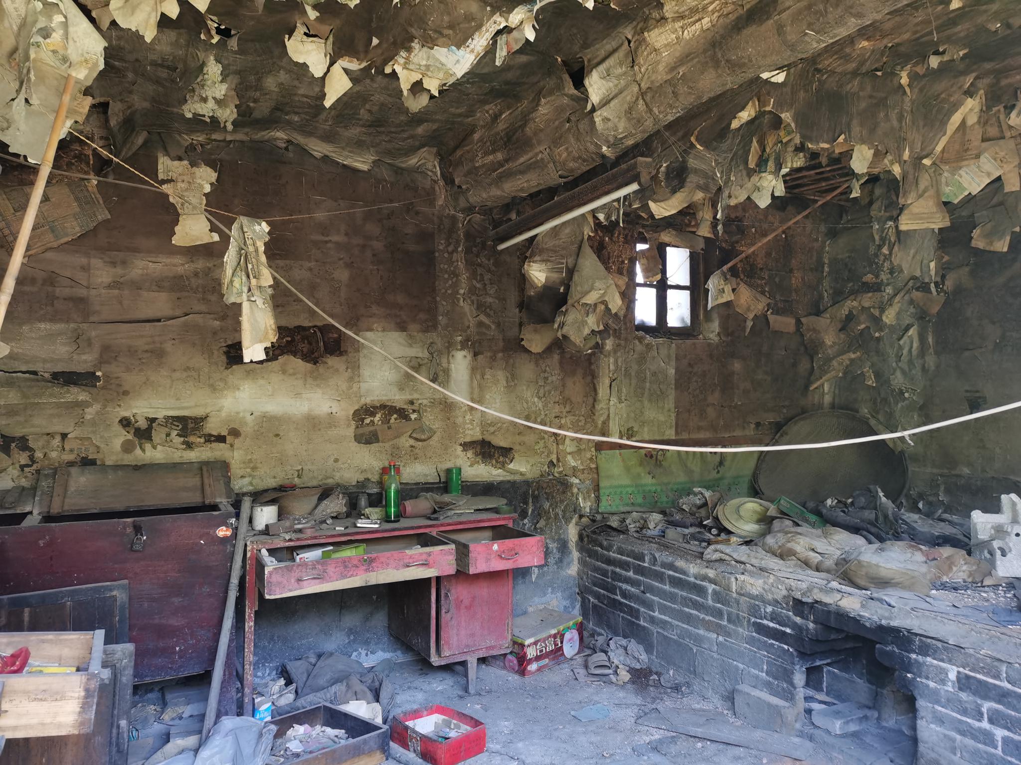 荒村鬼屋攻略(密室逃脱荒村客栈破解)