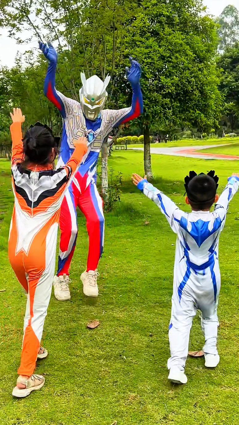 僵尸的奥特曼(僵尸的奥特曼叫什么)