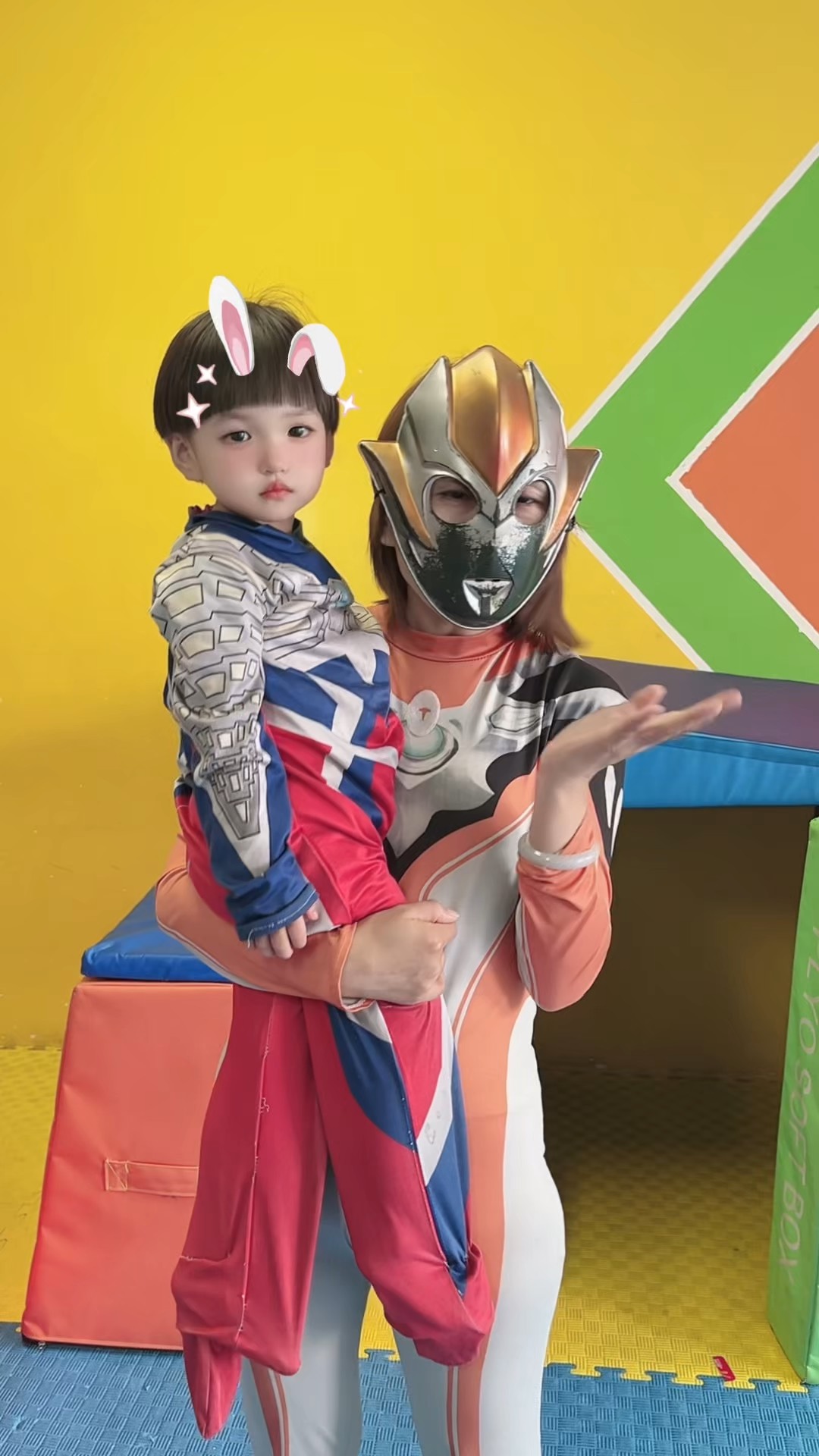 奥特曼救公主的硬币的(奥特曼救公主的硬币的故事)