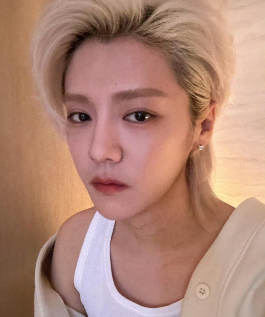 就是赖着你鹿晗攻略(就是赖着你之远离我破解版)