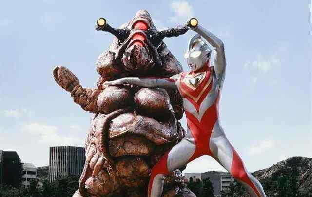 来了哦奥特曼打怪兽(你给我播放奥特曼打怪兽动画片)