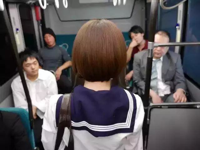 电车痴汉车下载地址(电车で痴汉+reflect3dflash+manga style电影)