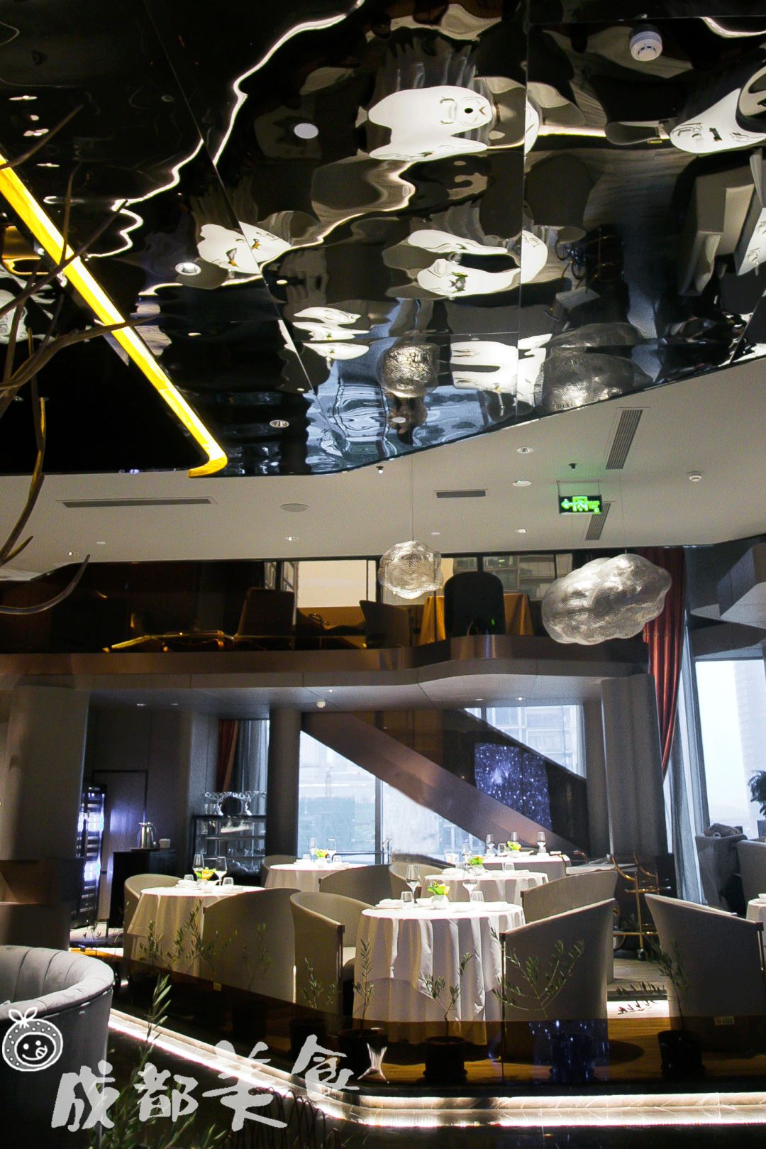 逃出古老豪宅视频攻略(逃出古老豪宅视频攻略第一章)