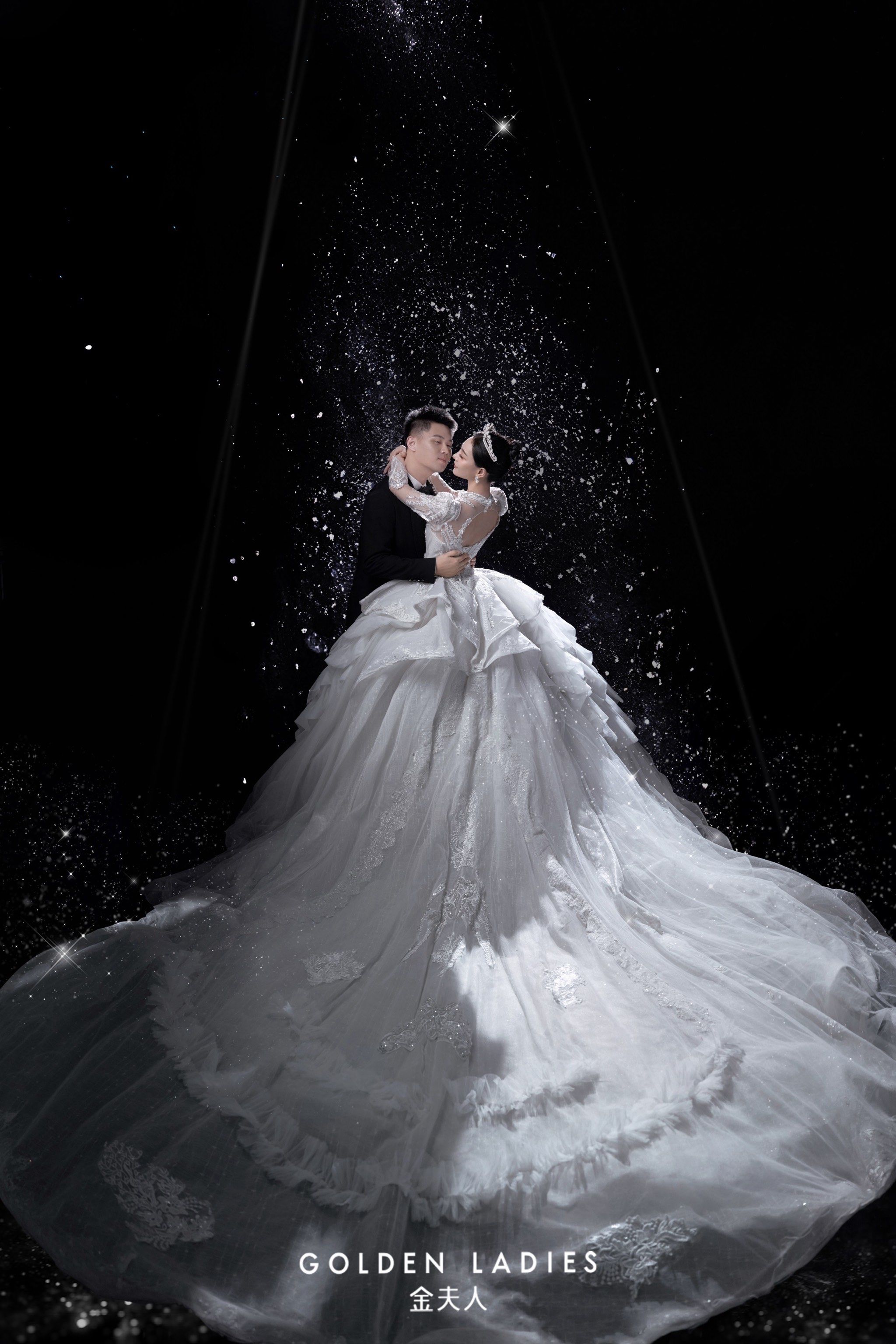 梦幻恋舞婚纱图片(梦幻恋舞结婚音乐叫什么名字)