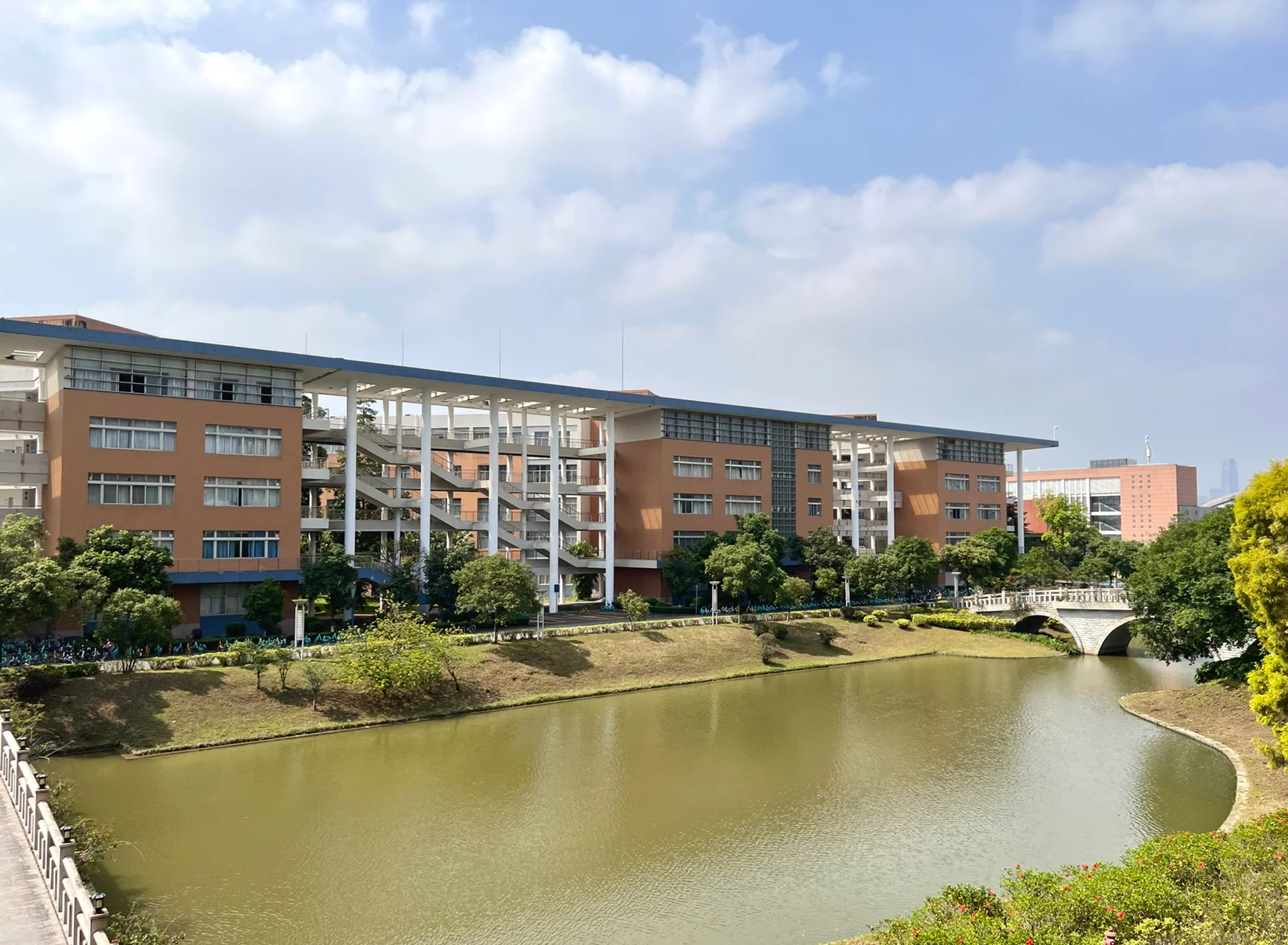 今日广外的最新版本(今日广外手机版下载掌上校园app)