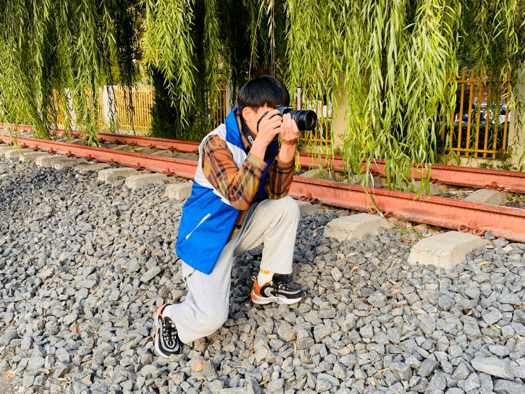 镜头背后的我们攻略(镜头背后电影在线观看)