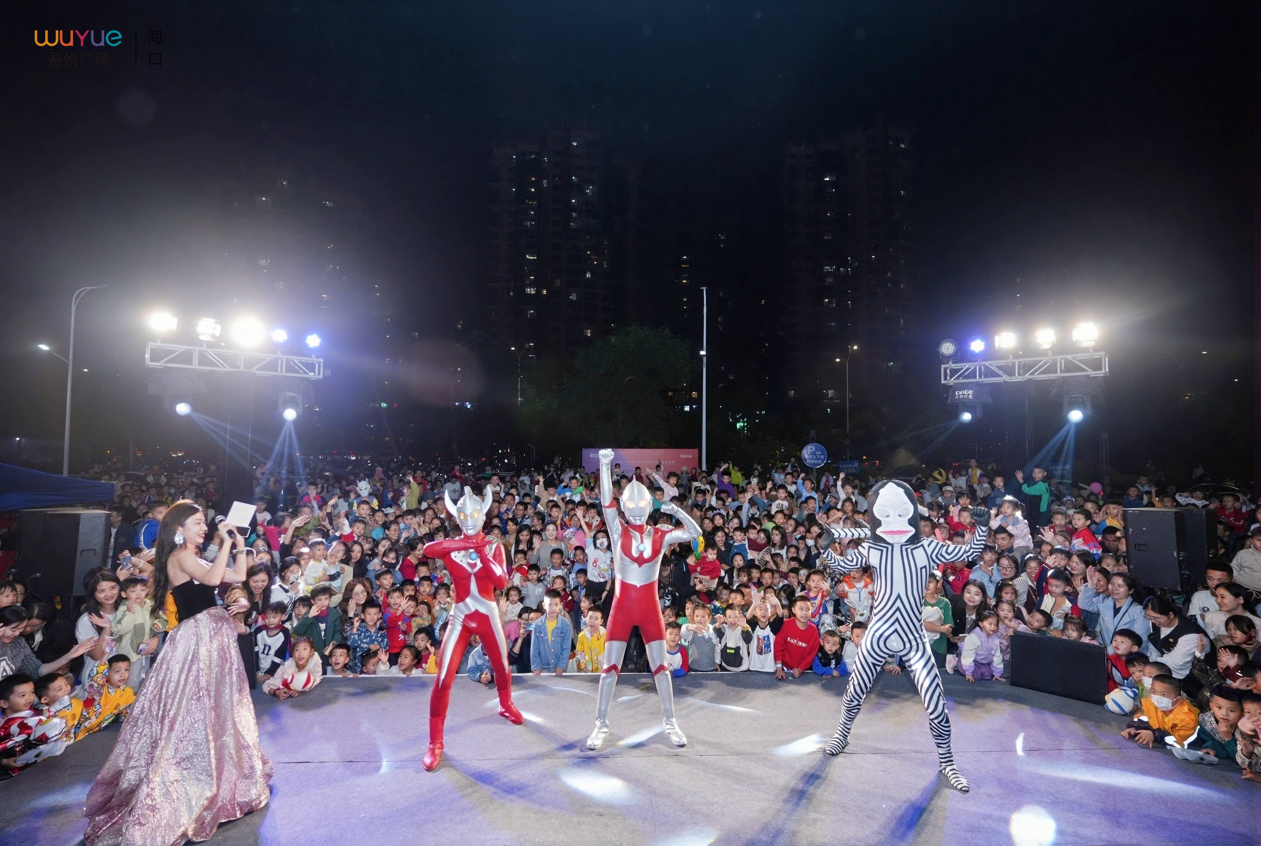 千万巨人奥特曼在舞动()