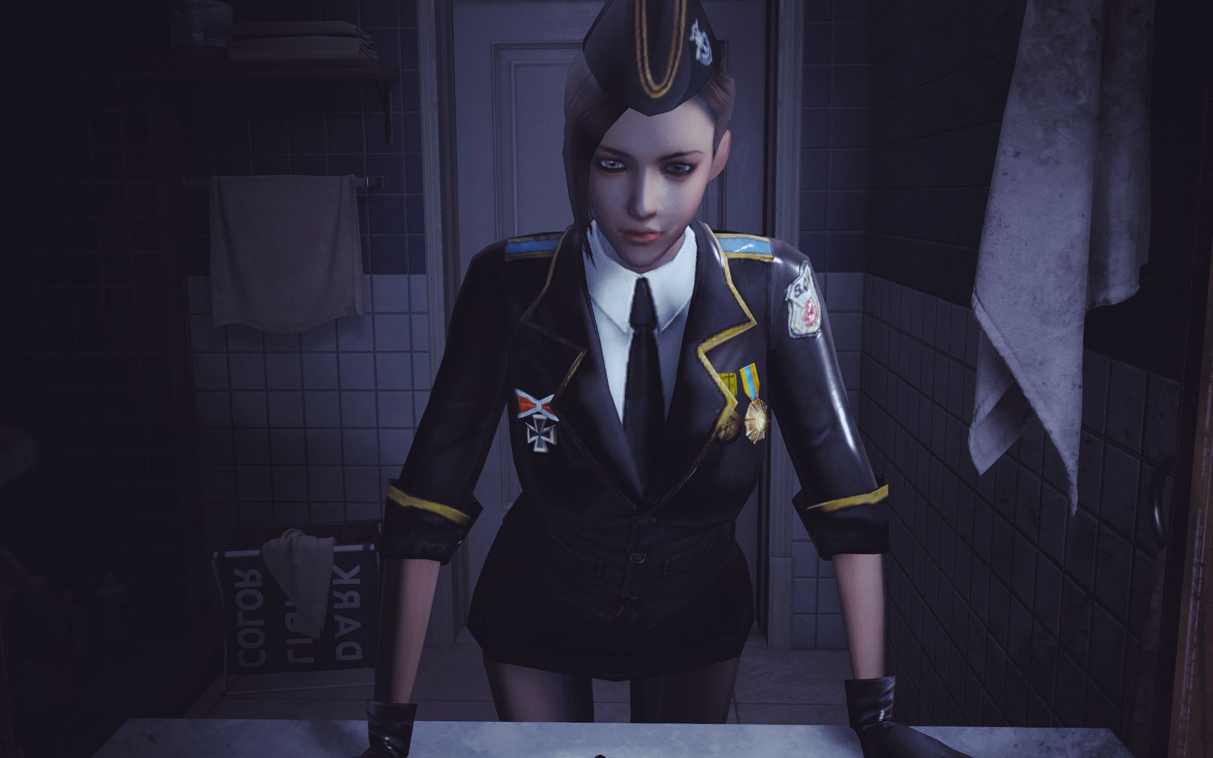 cf夜玫瑰保(CF夜玫瑰保卫者和潜伏者哪个好看?)