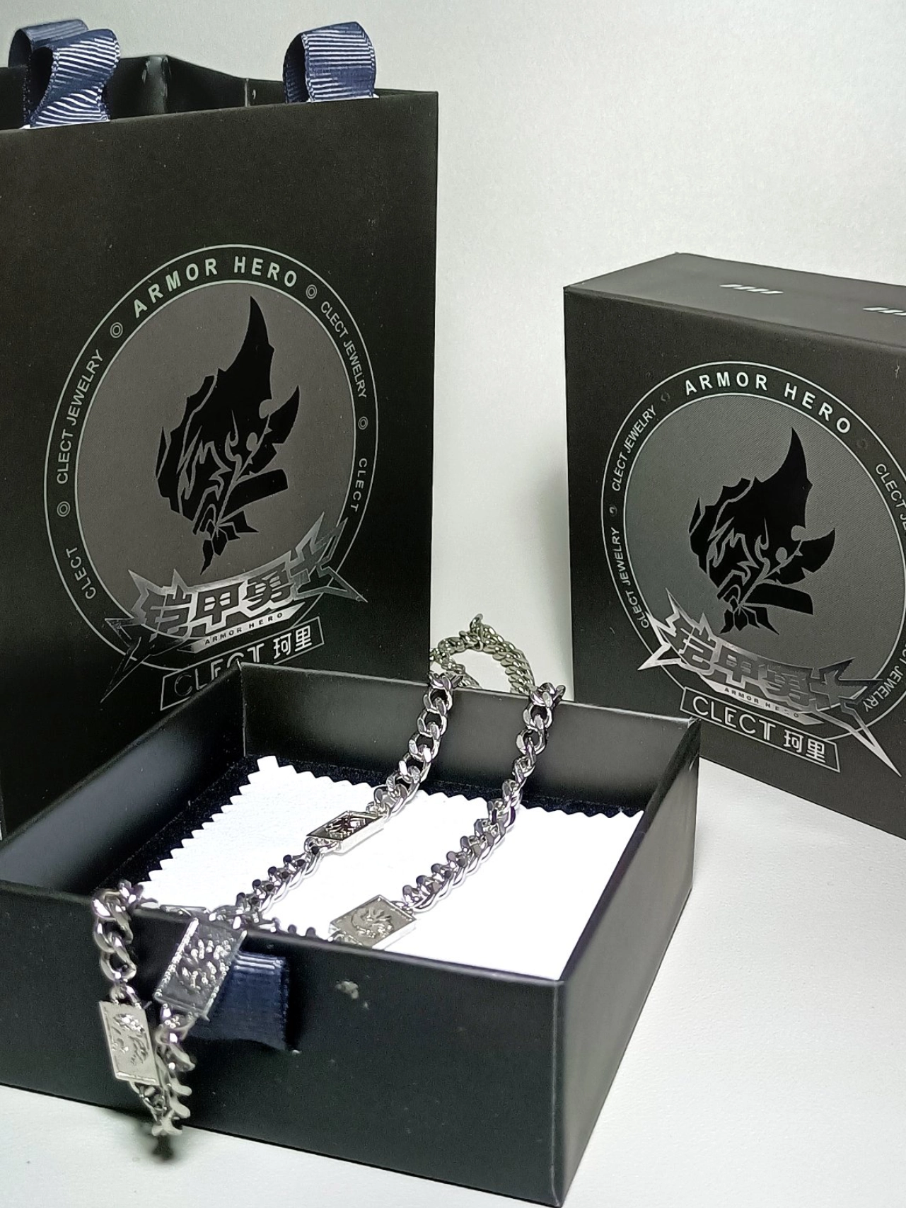 铠甲勇士的项链(铠甲勇士的项链腰带吗)