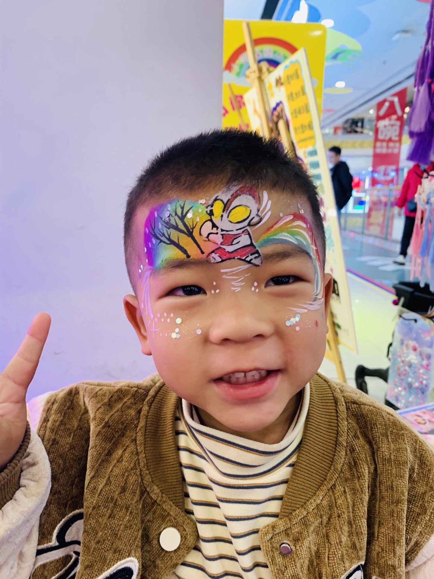 奥特曼的脸妆怎么画(奥特曼的脸妆怎么画好看)