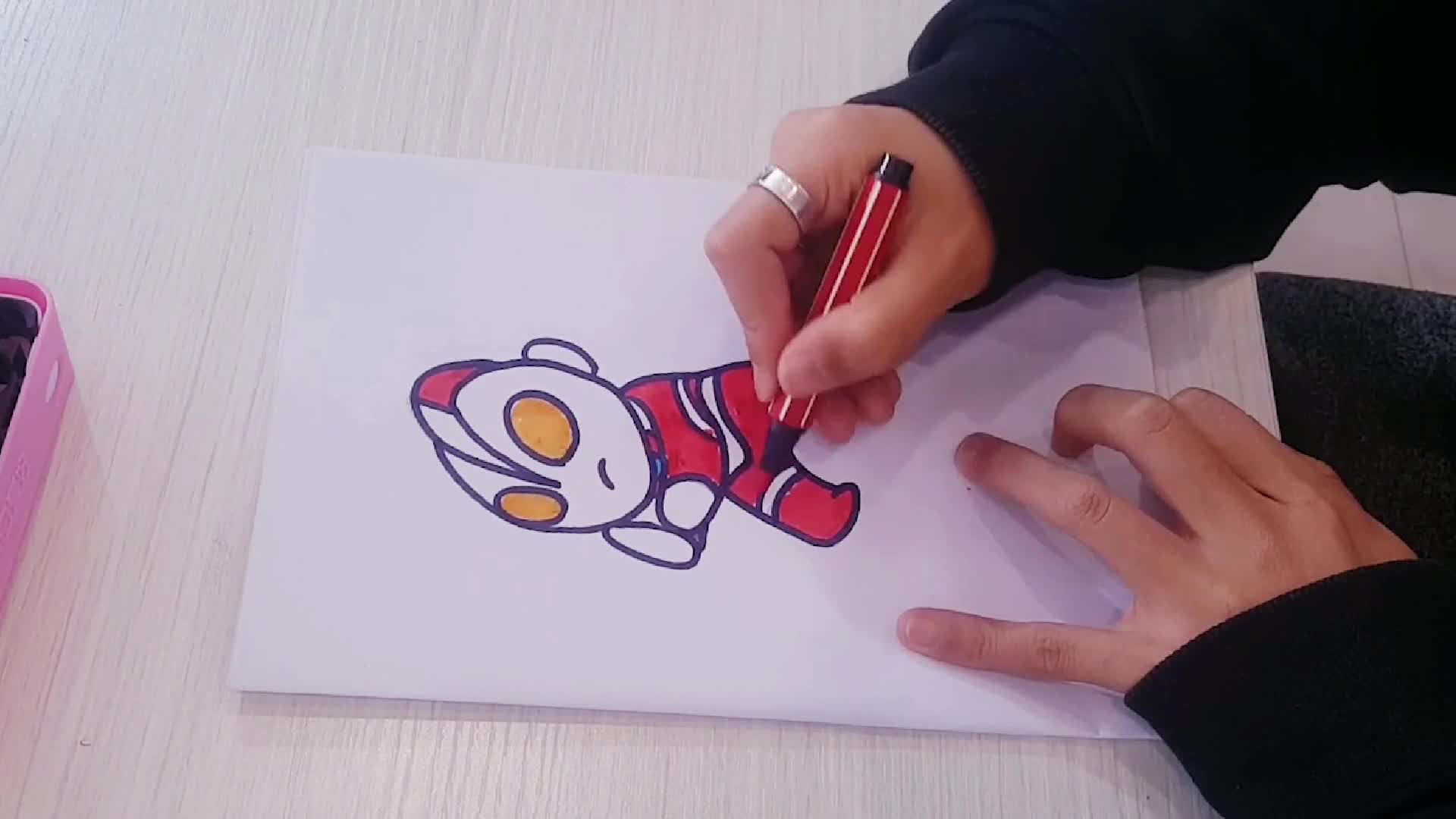 奥特曼画画的游戏视频(奥特曼视频画画的奥特曼)