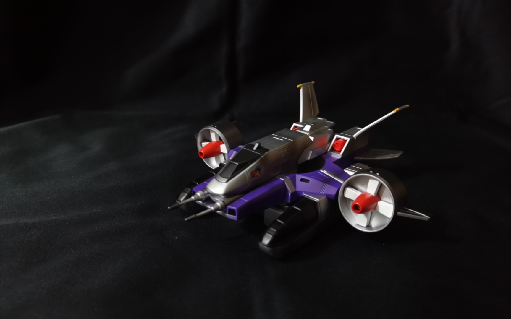 奥特曼中飞船图片大全(播放奥特曼飞船长什么样子)