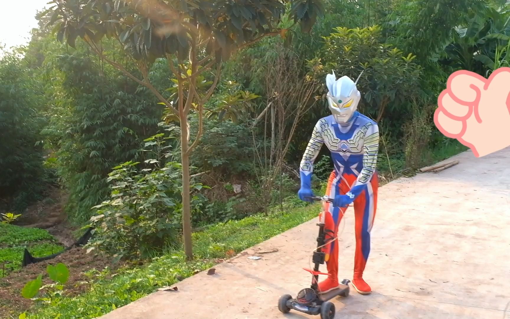 奥特曼摩托车游戏(摩托车奥特曼动画片)