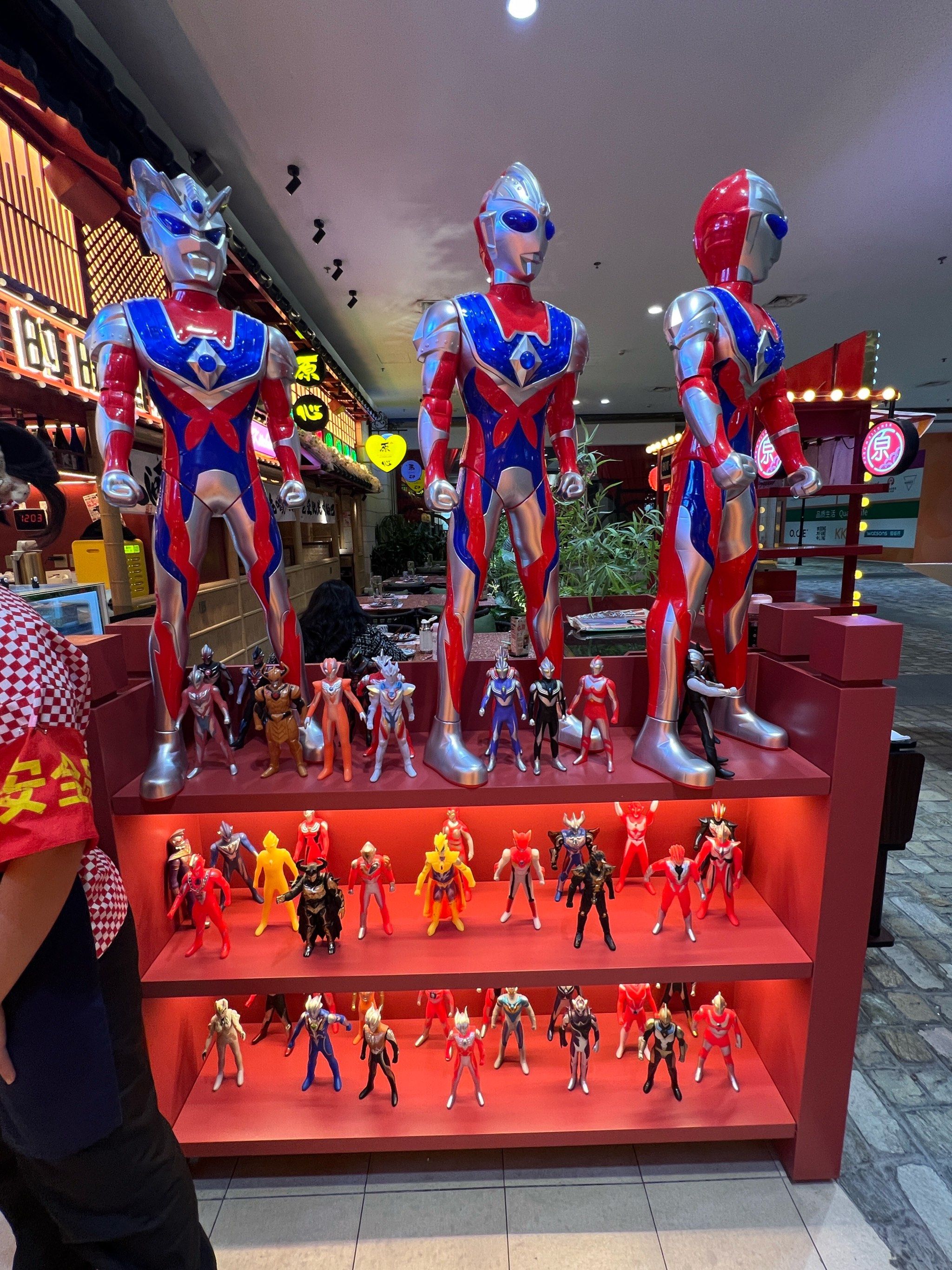 奥特曼双人走迷宫(我想看奥特曼双人卡)