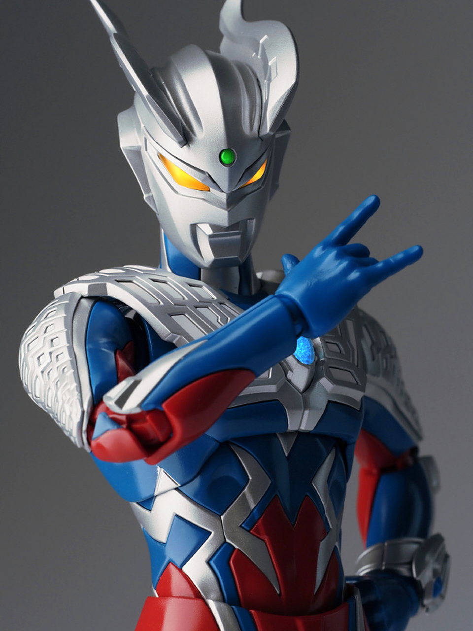 铁甲勇士奥特曼(铁甲勇士奥特曼免费观看)